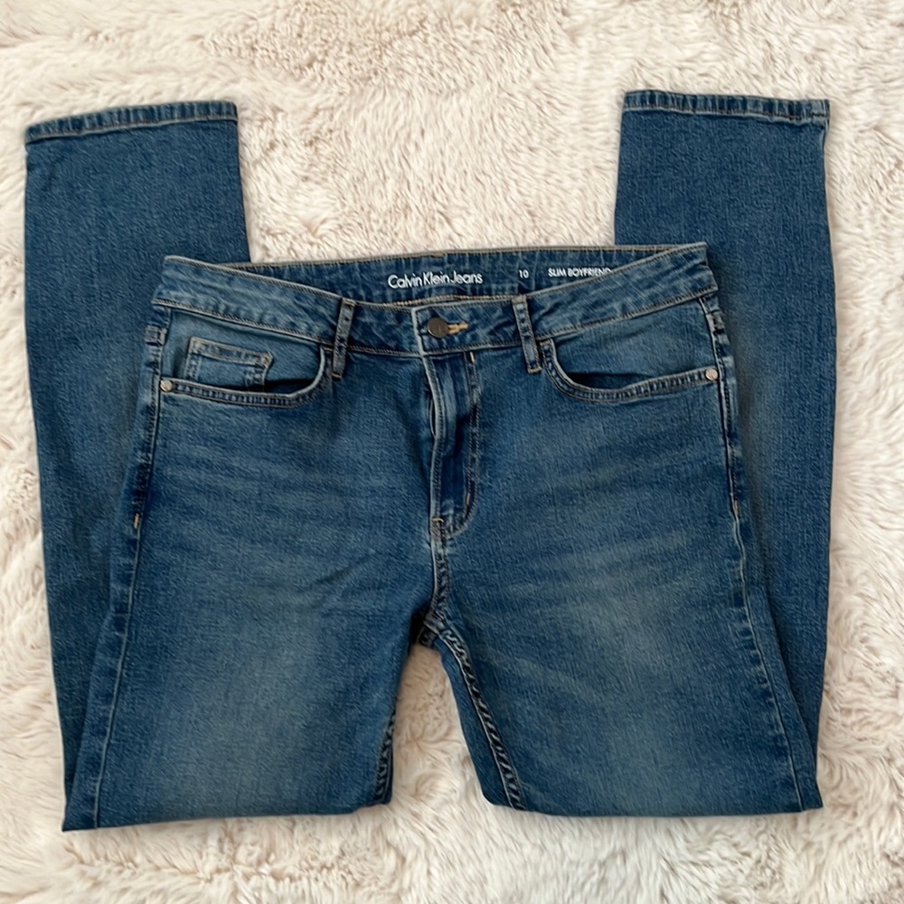 Calvin Klein jeans - slim boyfriend - size 10